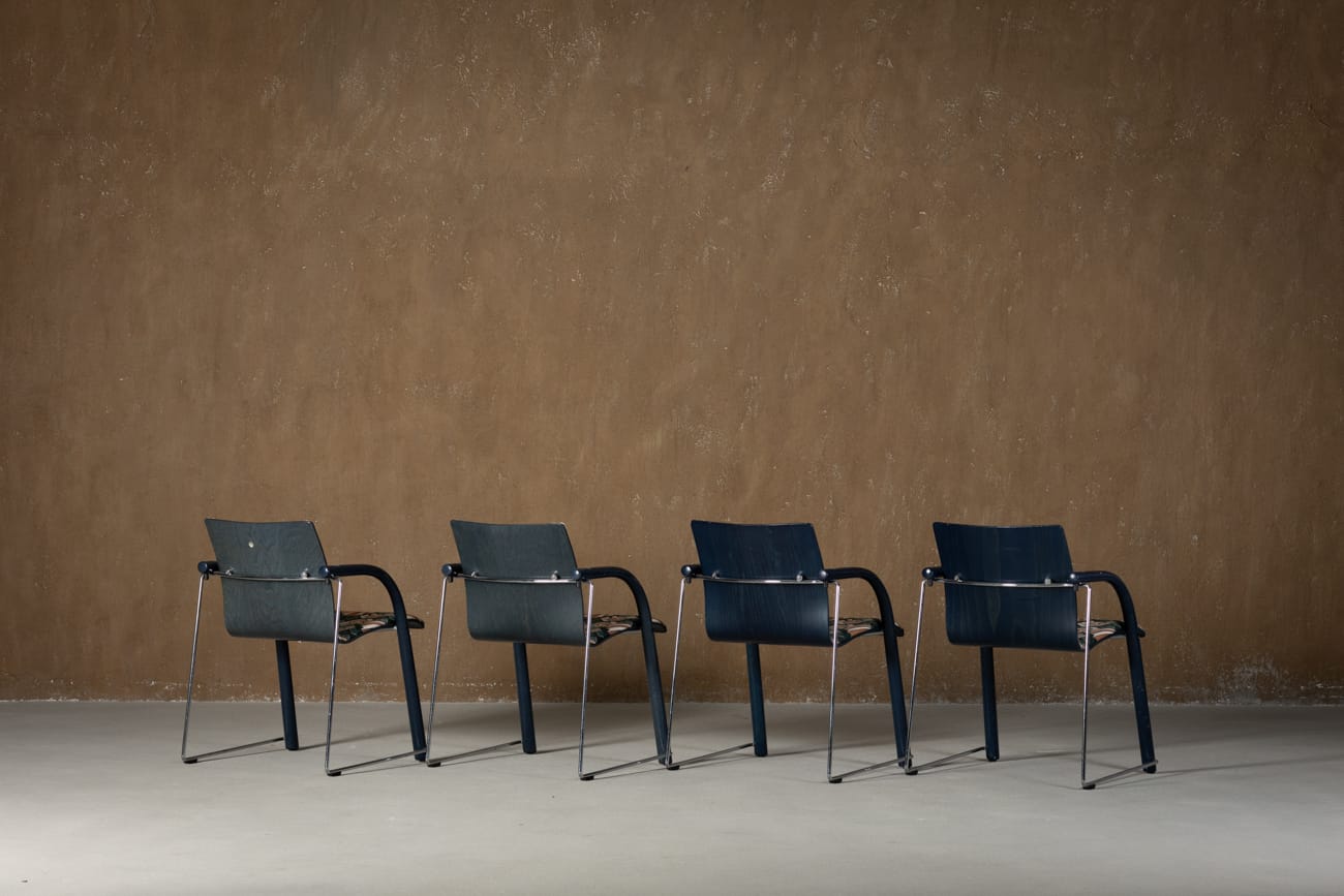 Fauteuil vintage A 320 par Wulf Schneider et Ulrich Boehme pour Thonet des années 1980 en velours d'Eltham Palace (ensemble de 4)