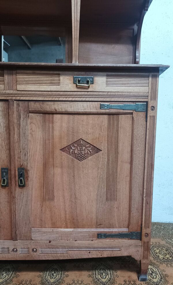 Buffet Art Nouveau Art Déco en noyer blond