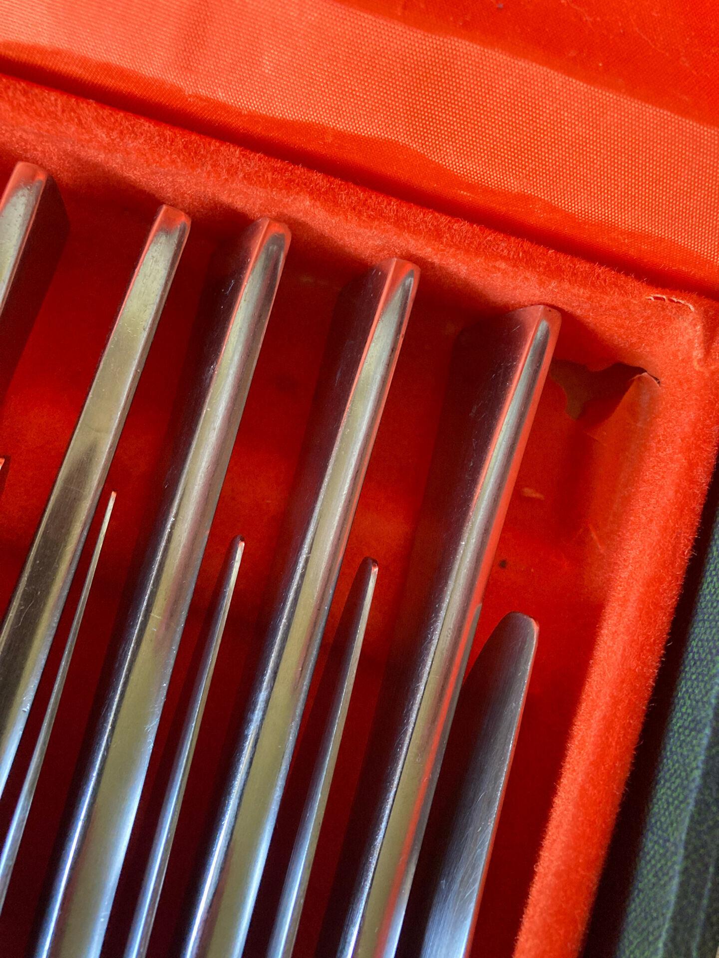 Ménagère vintage en inox Guy Degrenne, modèle Jet