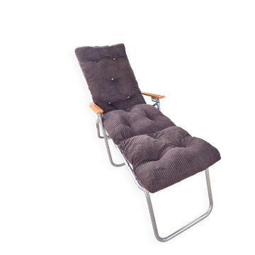 Vintage chaise longue / Recliner armchair