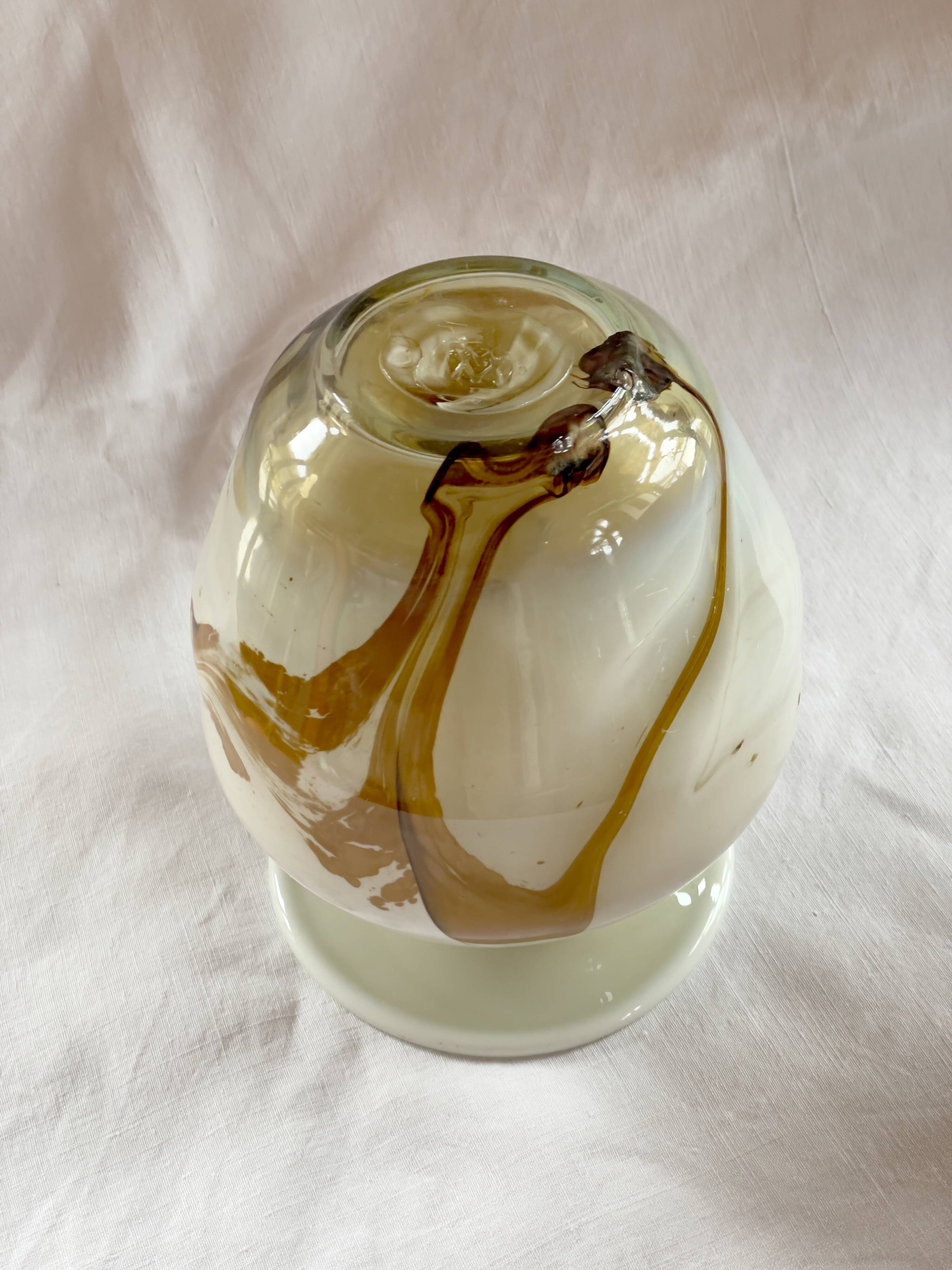 Vase boule « New Age »issu de la verrerie Maure-Vieil, 1960-1970