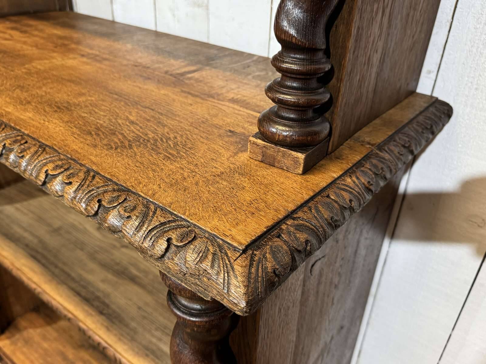 Bibliothèque de boiserie en chêne et sapin début XXème