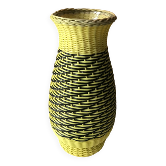 Vase vintage en scoubidou