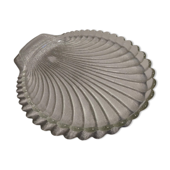 Plat coquille en verre moulé