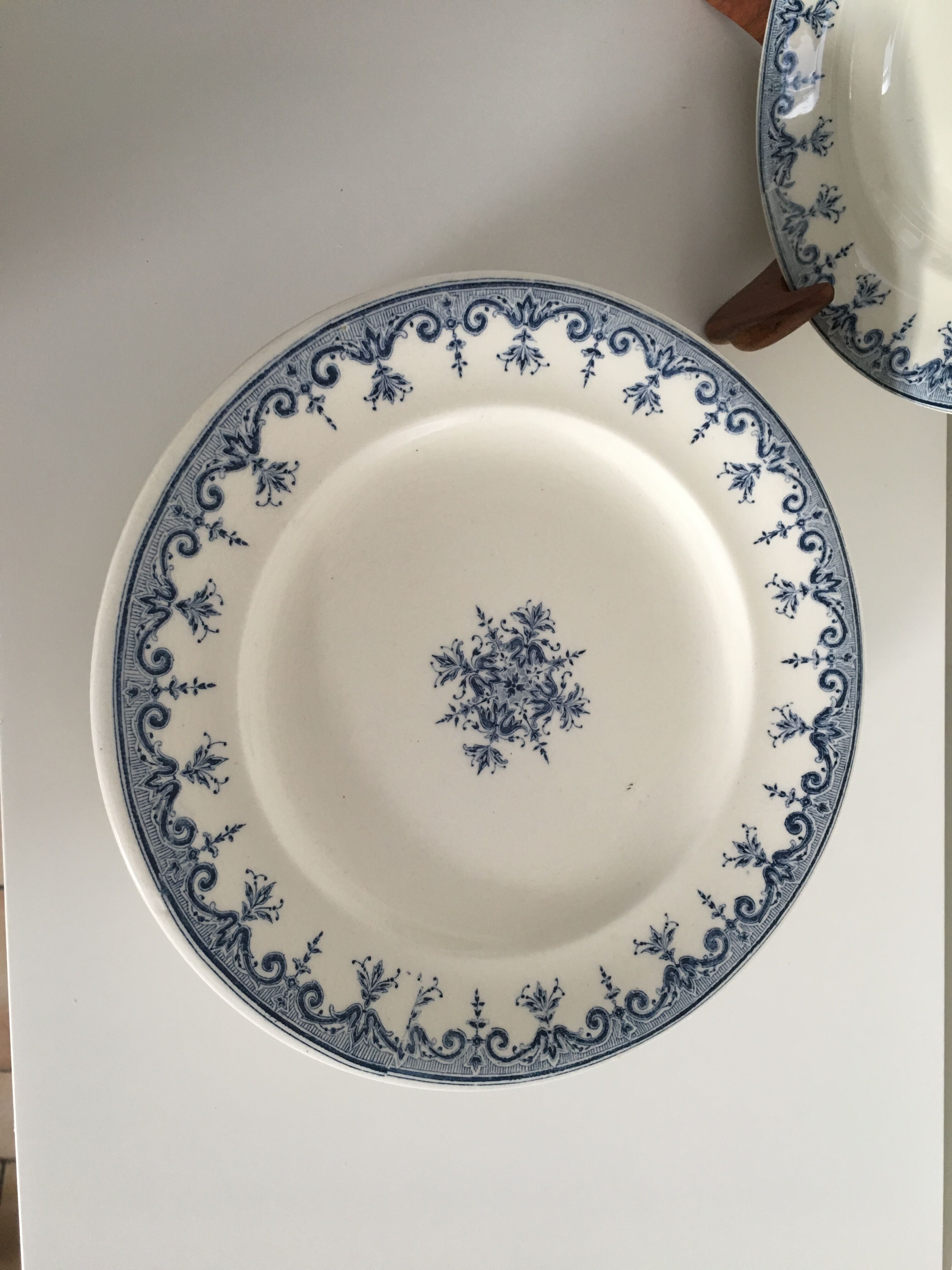 Set of 6 plates Terre de fer Rouen