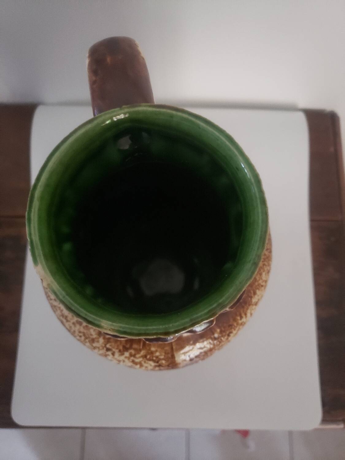 Vintage vase with handle