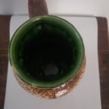 Vintage vase with handle