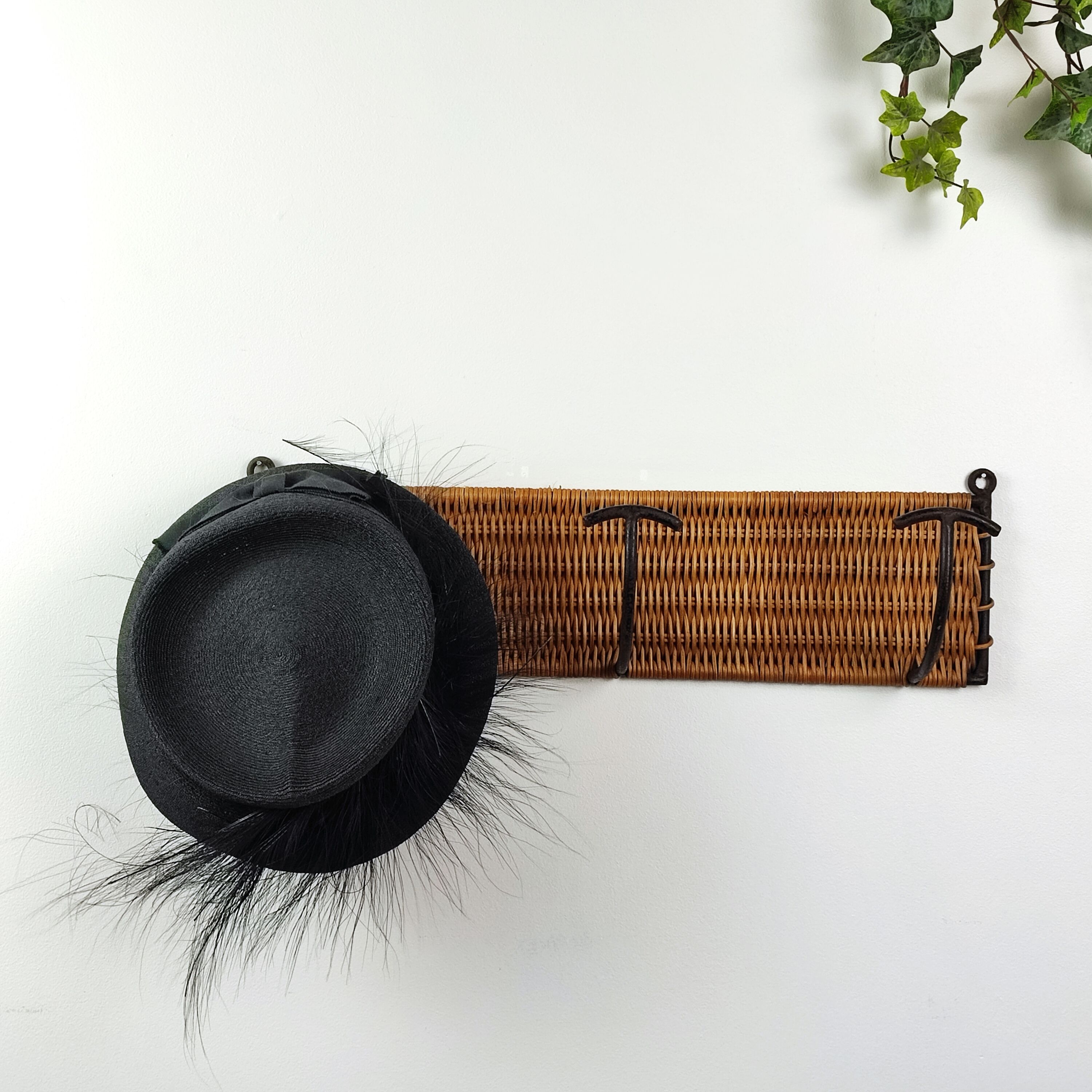 Wall-mounted rattan coat rack 50/60'