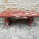 Table basse en marbre rouge