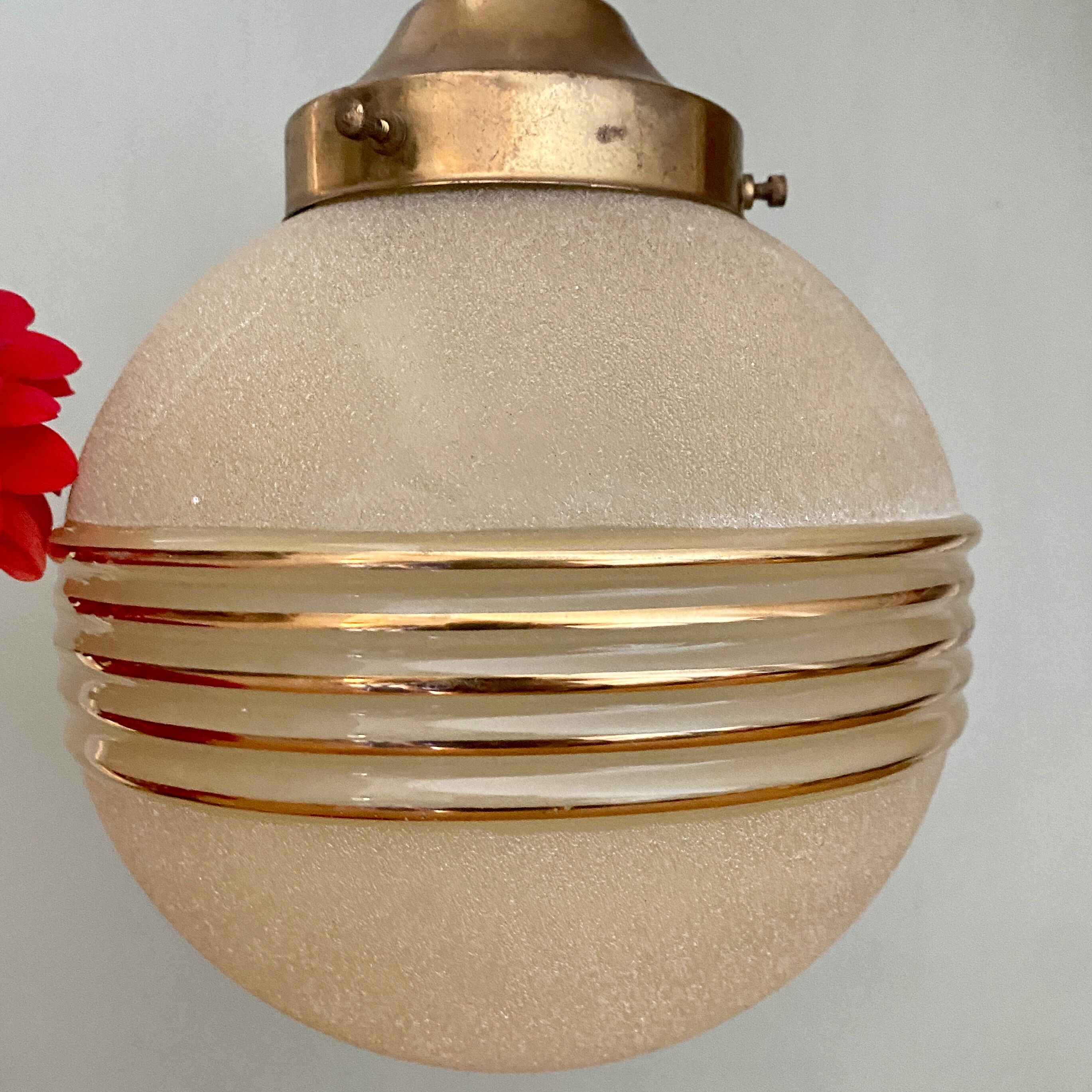 Vintage art deco globe pendant lamp in yellow and gold granite glass