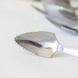 Ceramic trompe-l'oeil bowler spoon servant