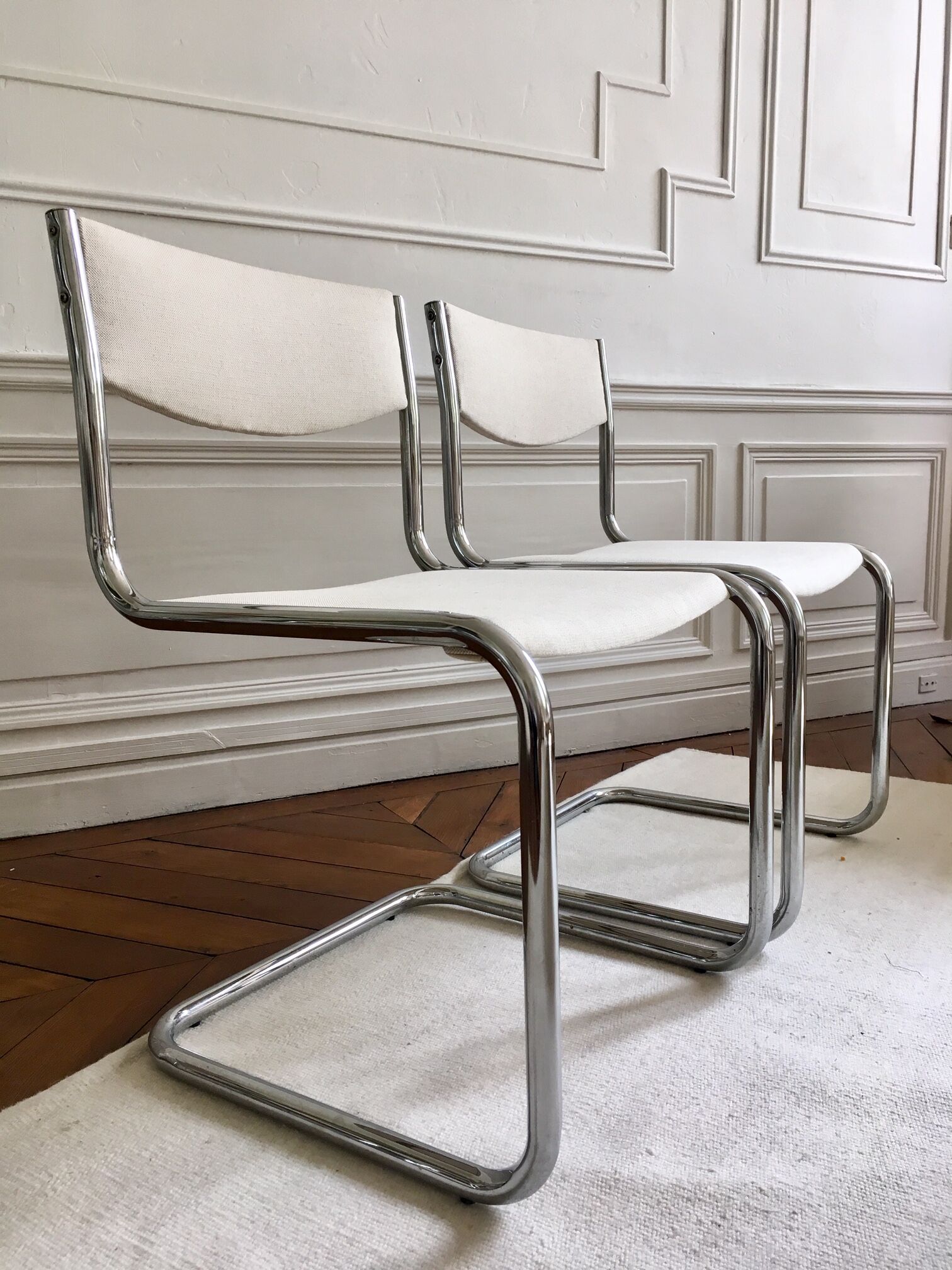 Set of restored vintage chairs with "Luge" feet