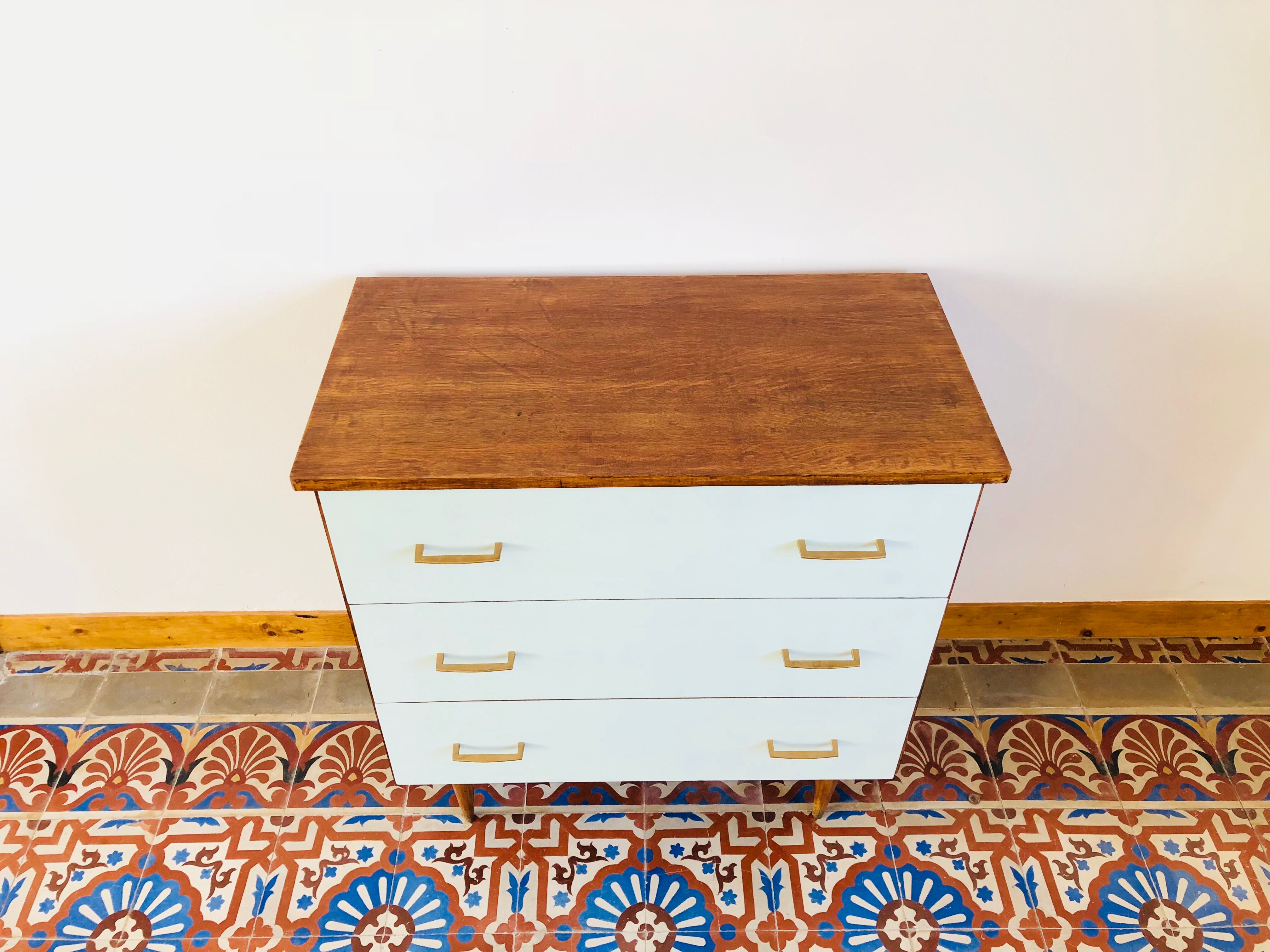 Vintage 1960 chest of drawers