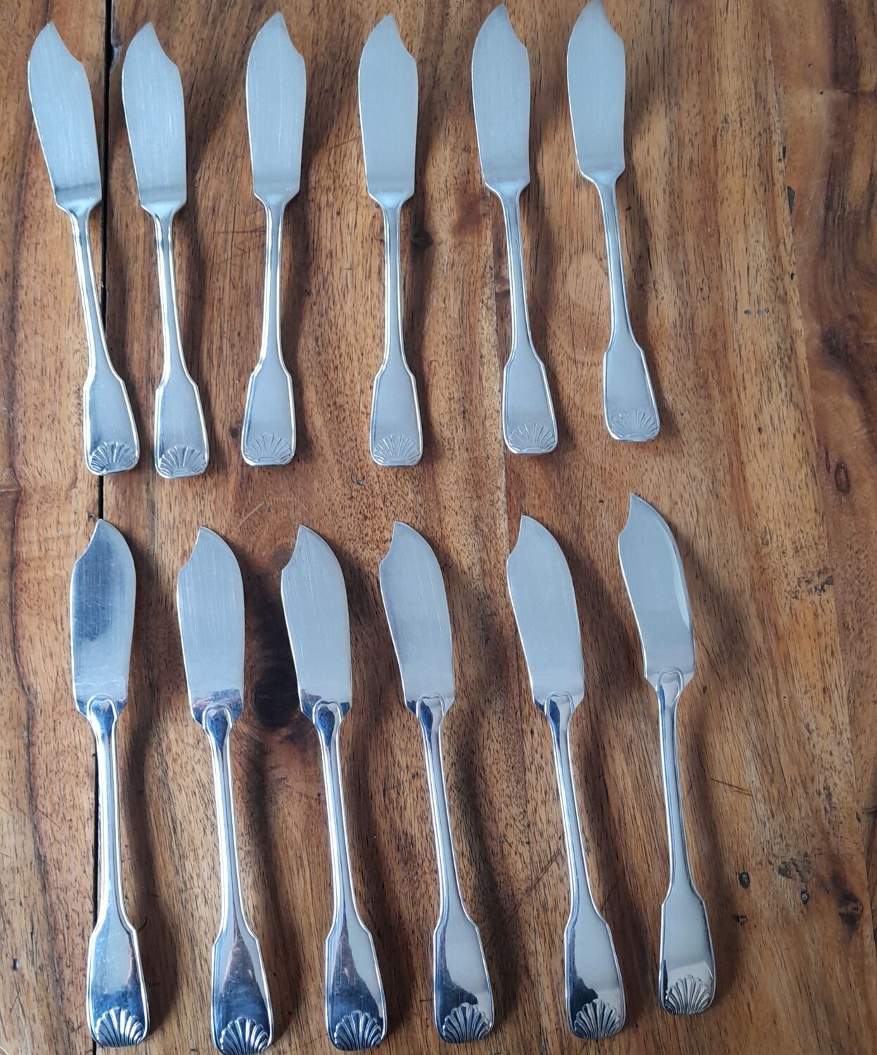 26-piece silver-plated fish set and serving cutlery