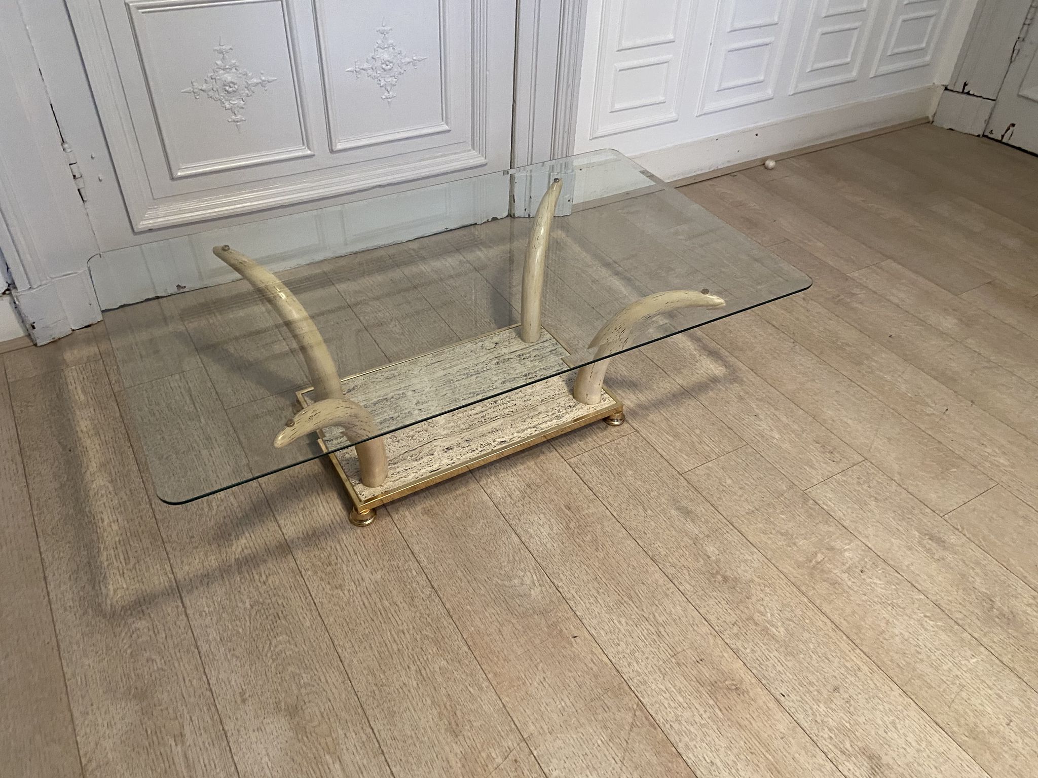 Table basse fausse défense d’éléphant, 1970s
