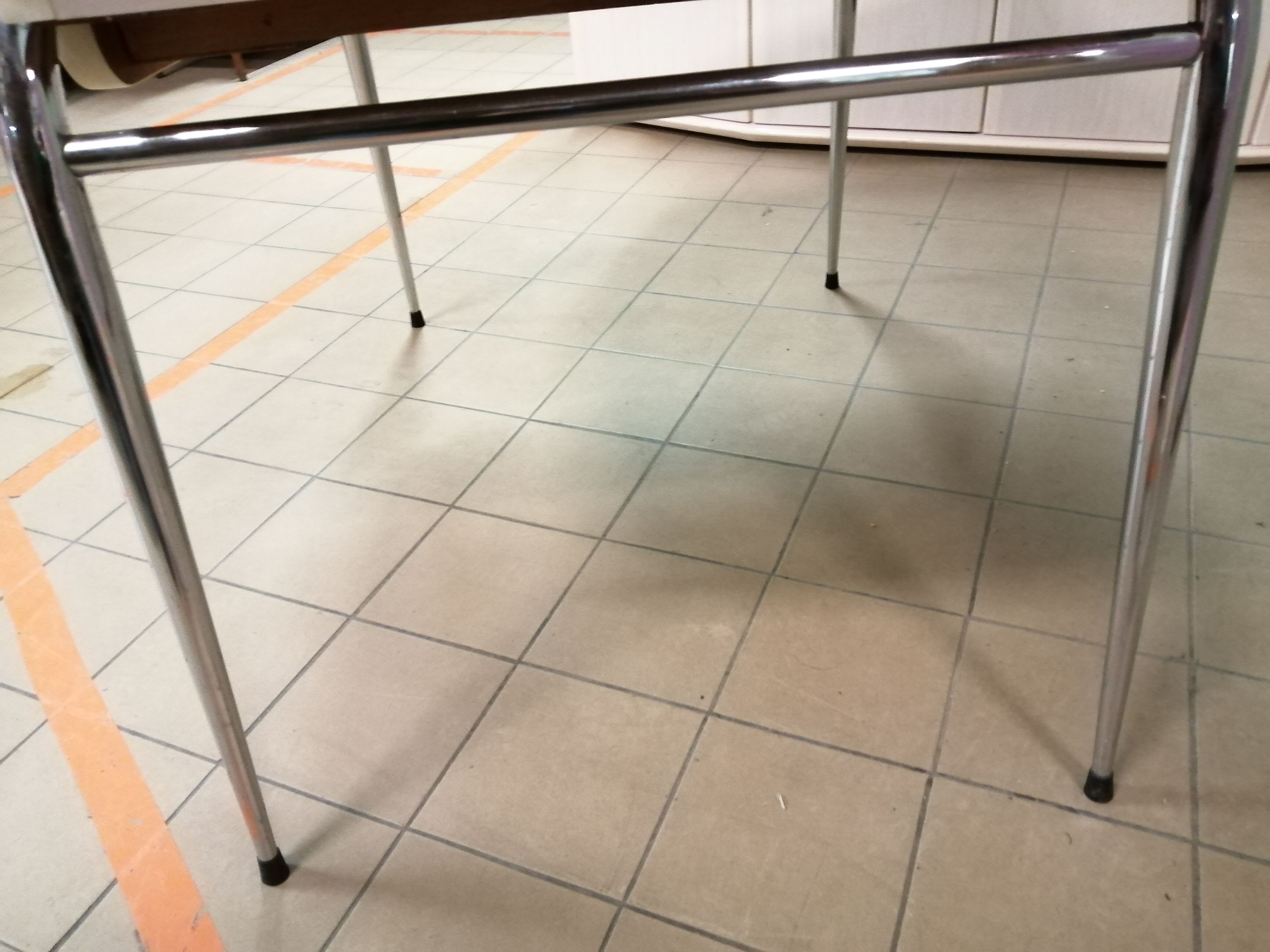 Vanilla formica table - Vintage