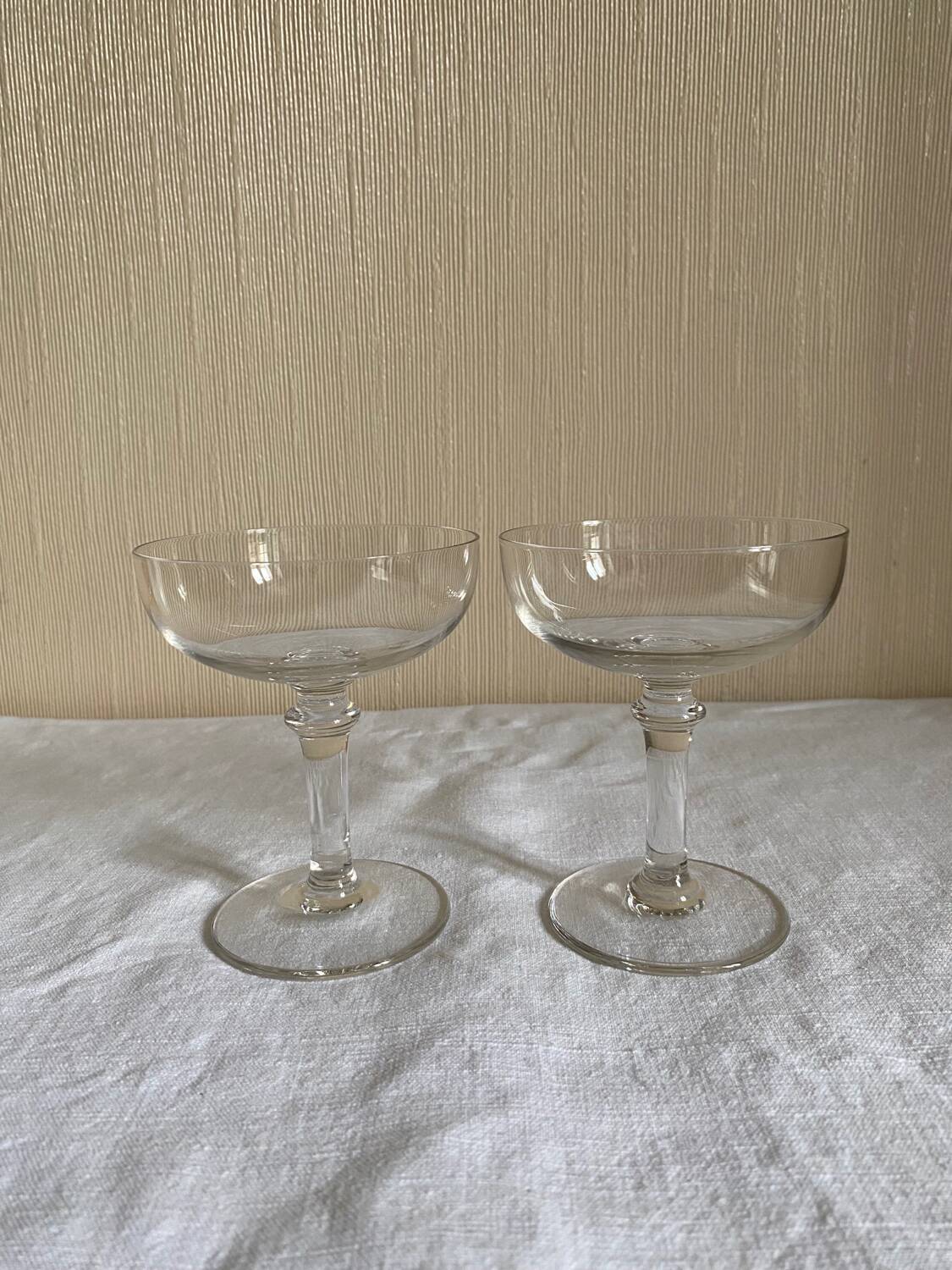 Set of 2 crystal champagne glasses
