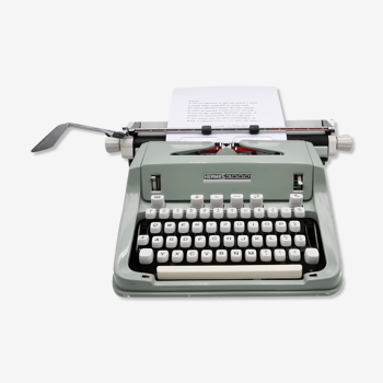 Machine à écrire Hermes 3000 cursive verte tilleul vintage révisée ruban neuf