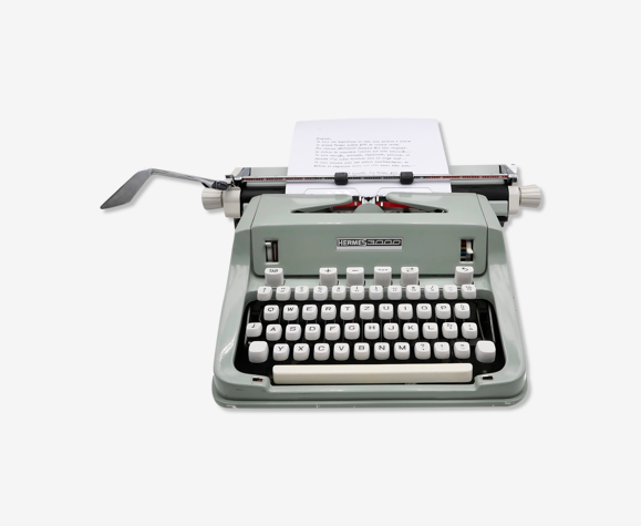 Machine à écrire Hermes 3000 cursive verte tilleul vintage révisée ruban neuf