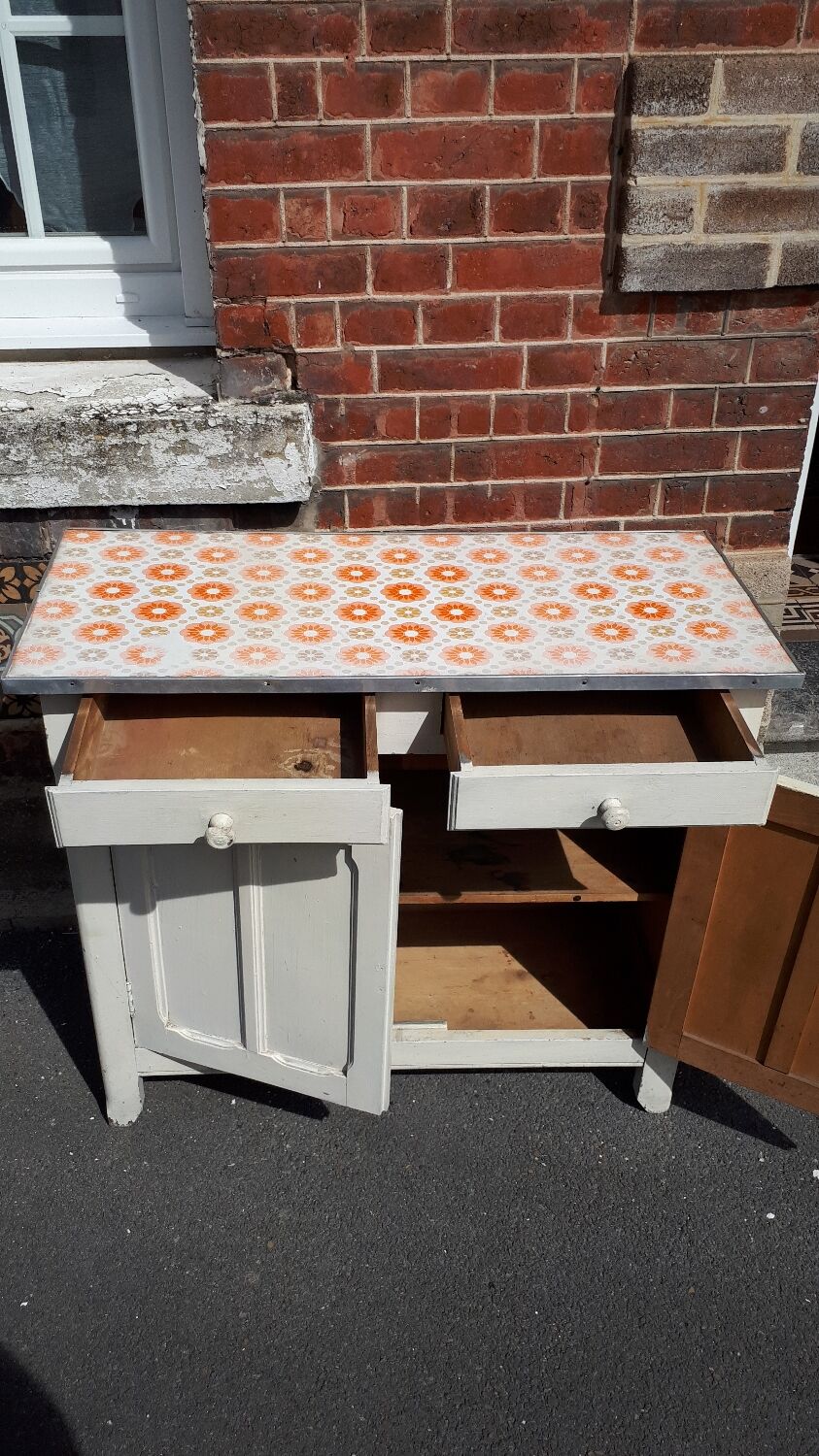 Buffet parisien vintage