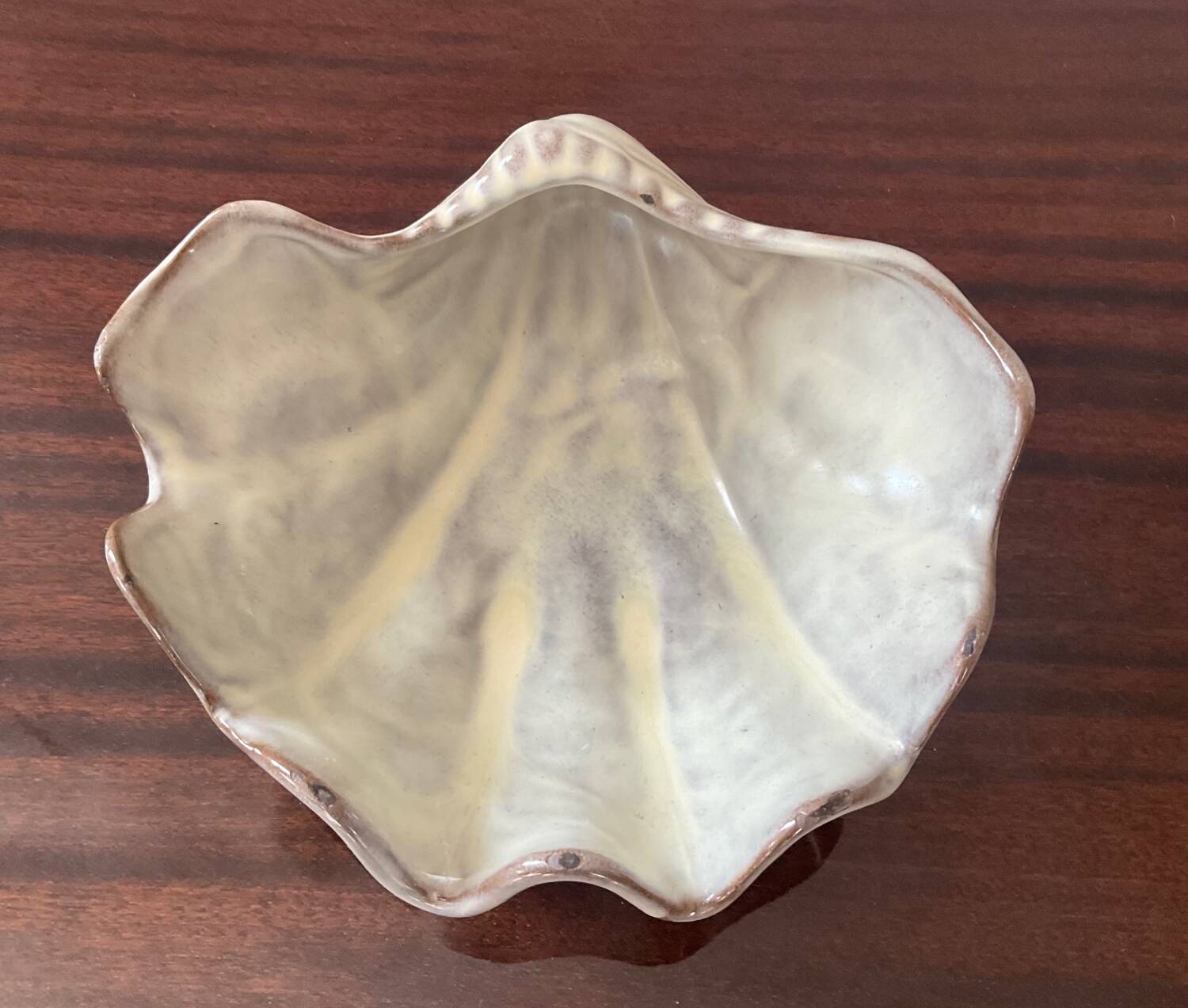 Vintage ceramic shell emptier Italy