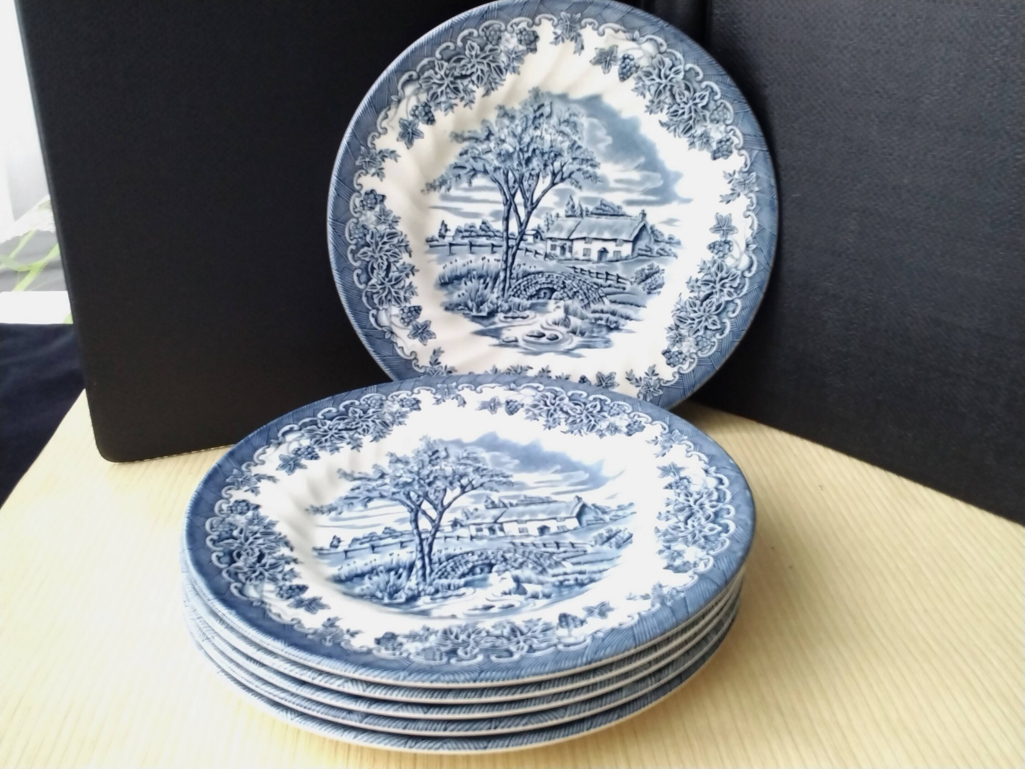 6 Churchill Dessert Plates "Georgian Collection" Model
