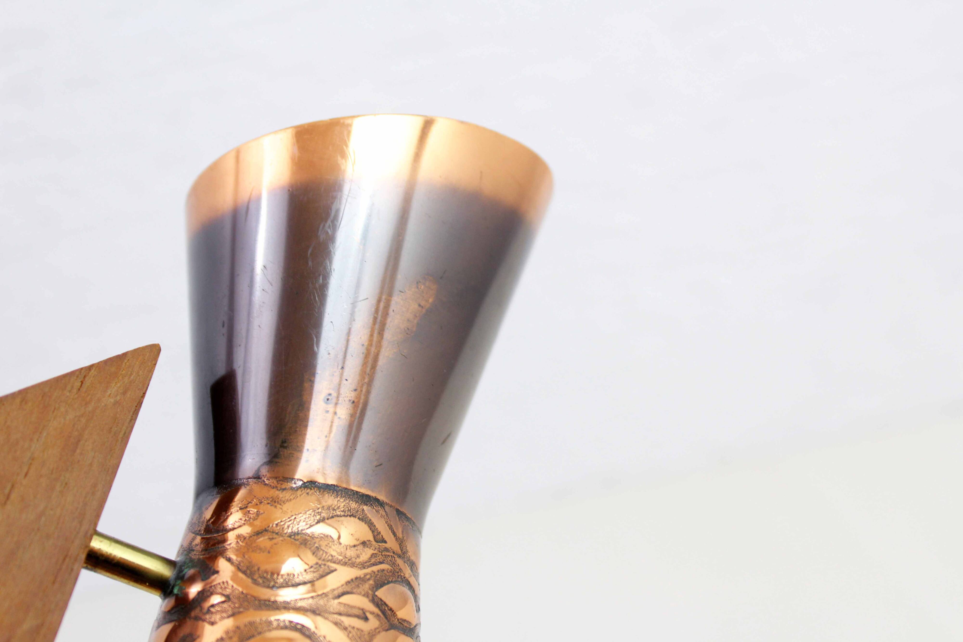 Vase vintage en cuivre et teck