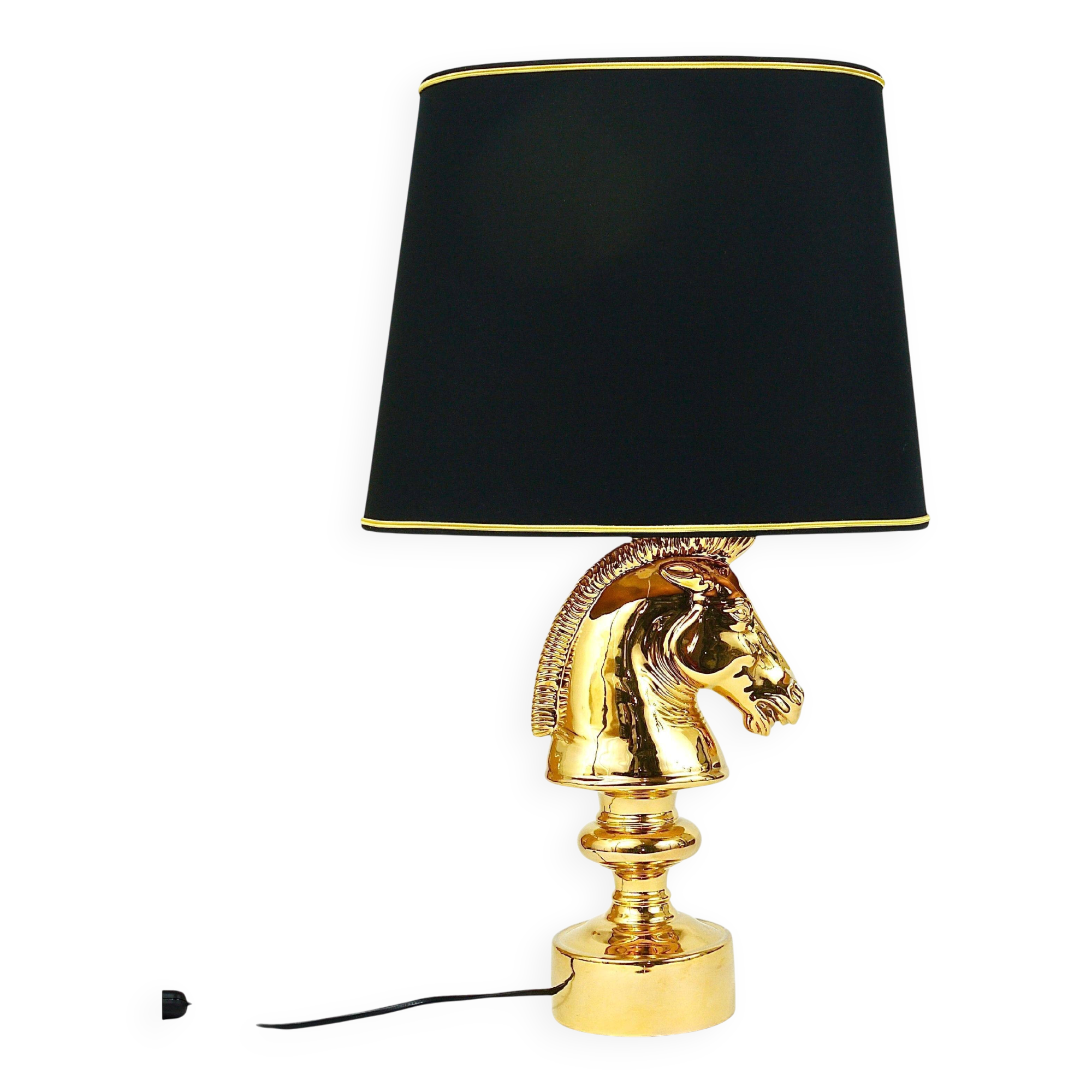 Sculptural Hollywood Regency table lamp in the shape of a horse from the 1970s.