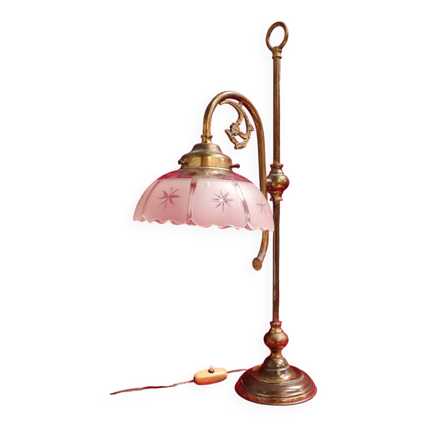 grande lampe 1900 laiton et abat jour verre taillé et opaque ,53x25 elec d origine ,