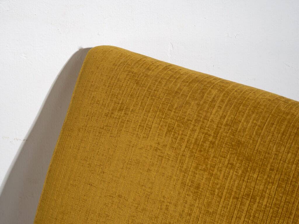 Set of two armchairs and pouf – Mid-century Modern (circa 1950). Three-piece set.