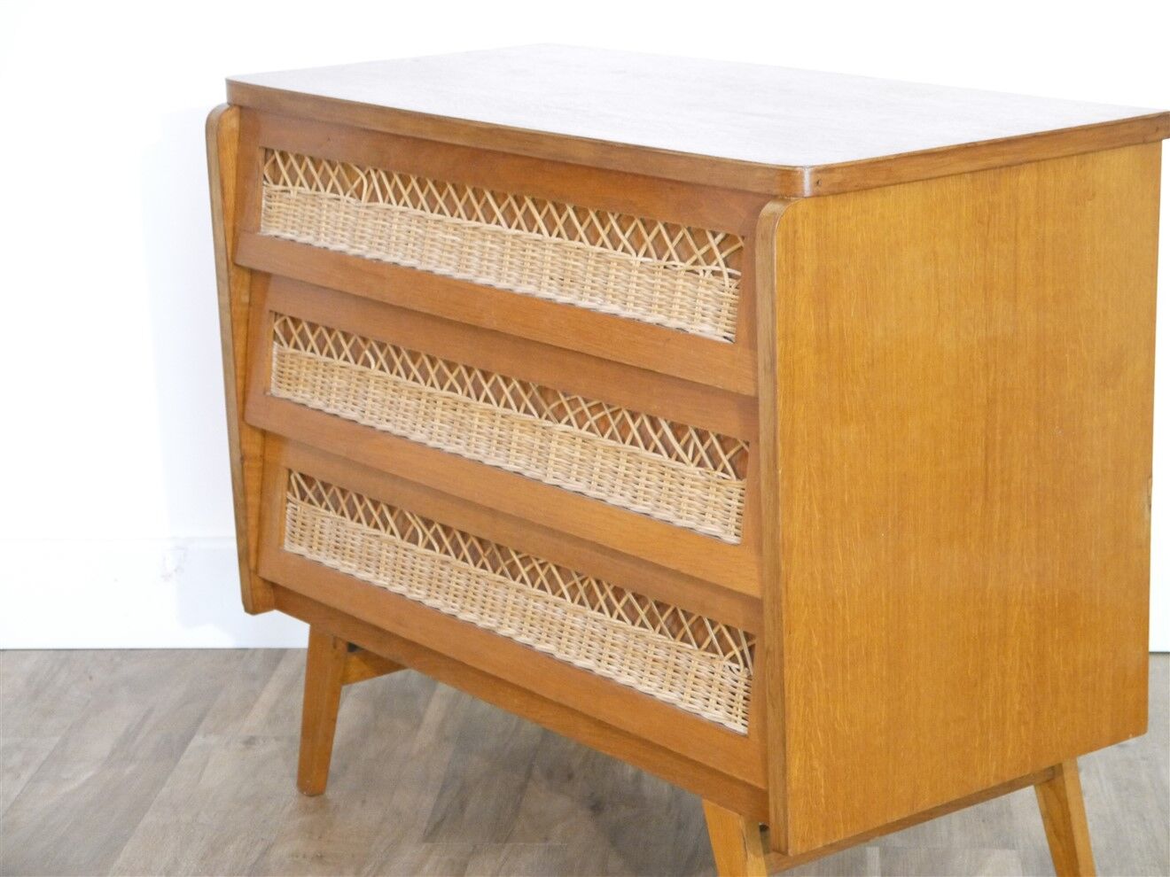Vintage chest of drawers in wood and rattan 1950