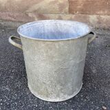 Planter basin in vintage zinc