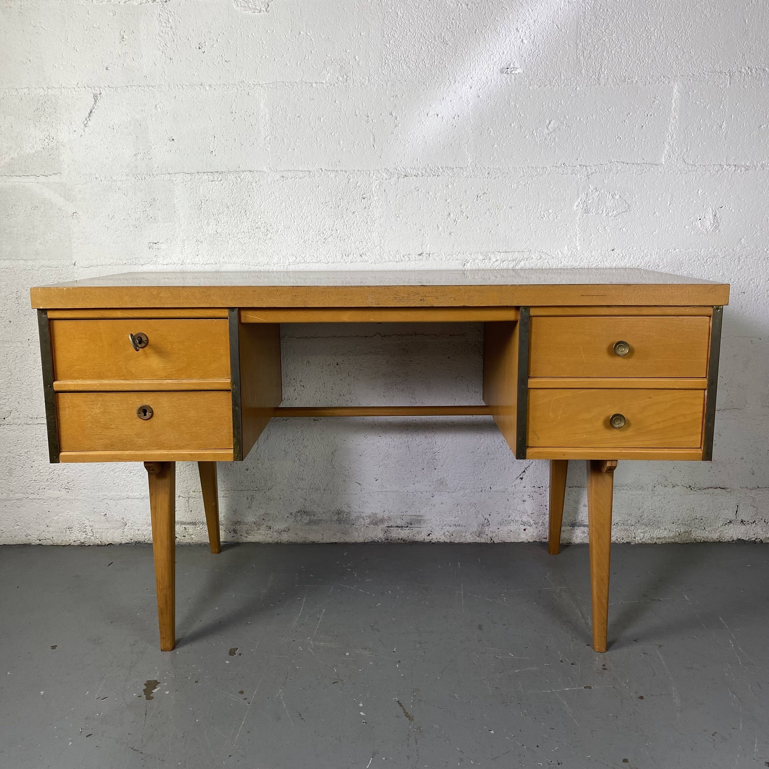 Desk Ekawerk Horn Lippe