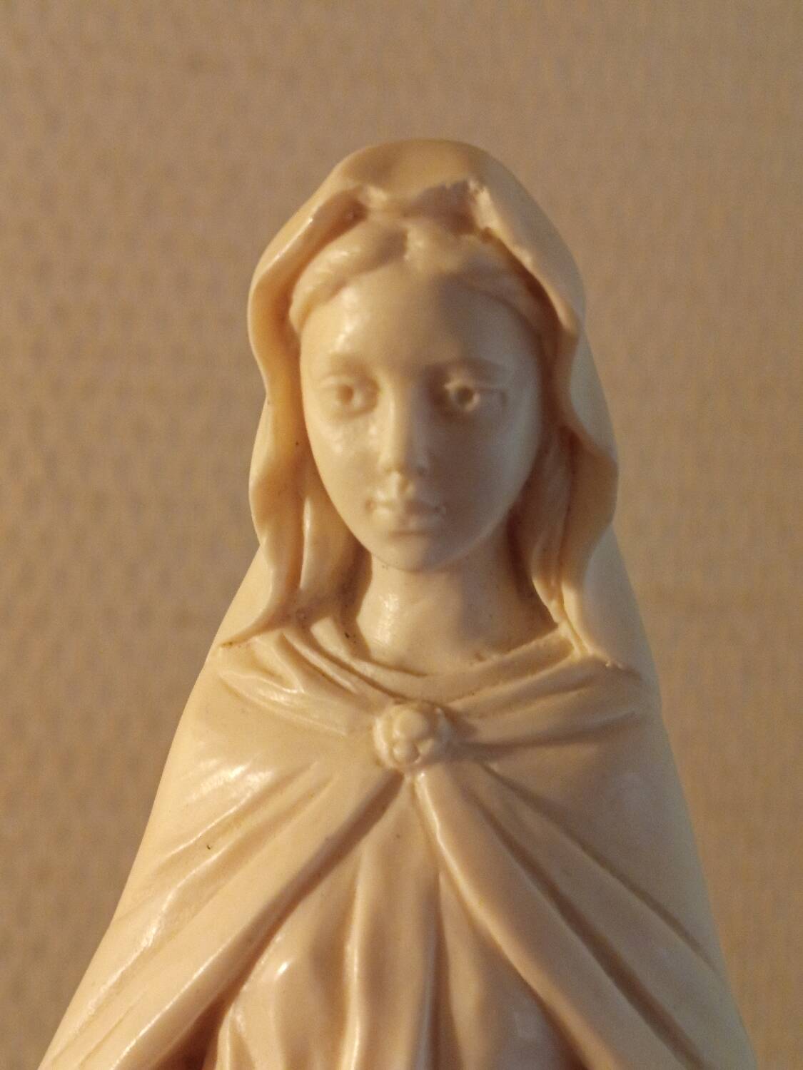 Statuette of the Virgin of the Roses
