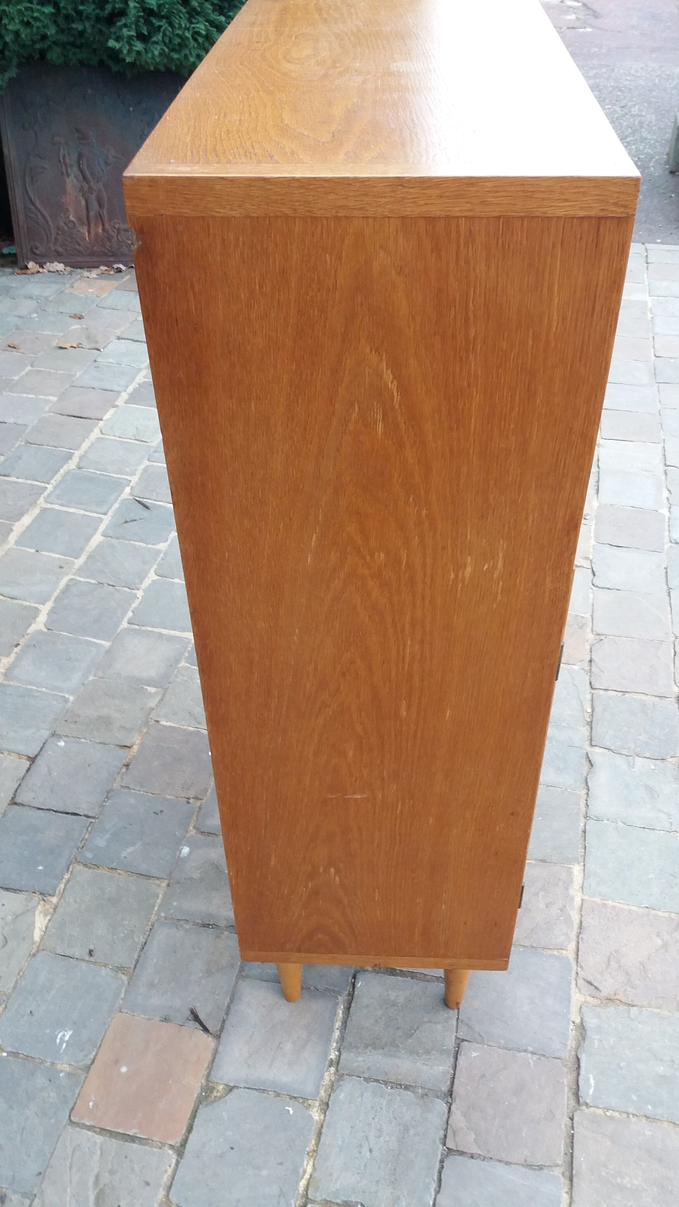 Small buffet / library 50s.