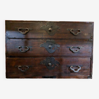 Small low chest of drawers (tansu) Japan, late Edo period circa 1850