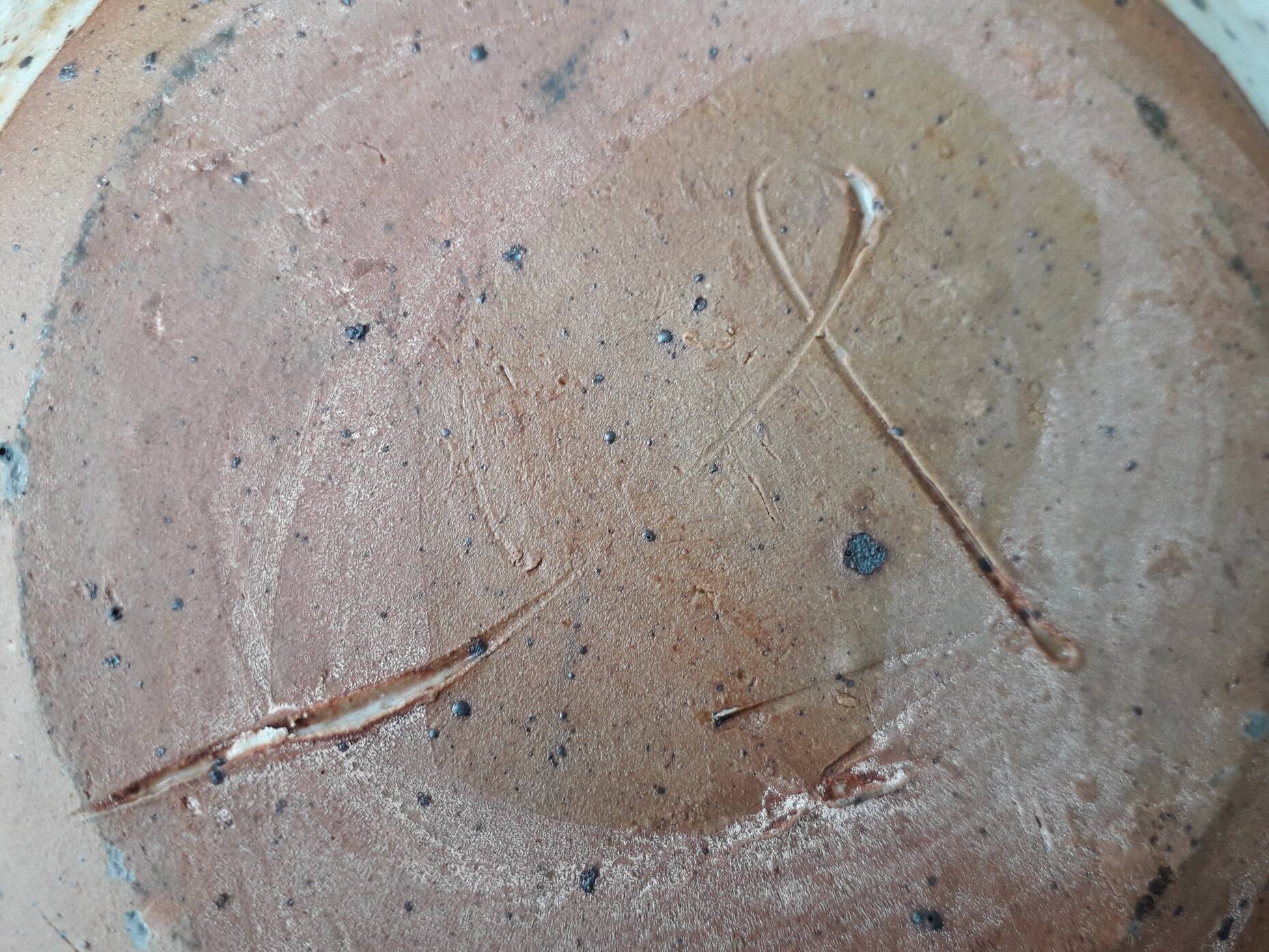 Stoneware salad bowl