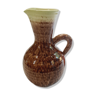 Accolay ceramic pitcher
