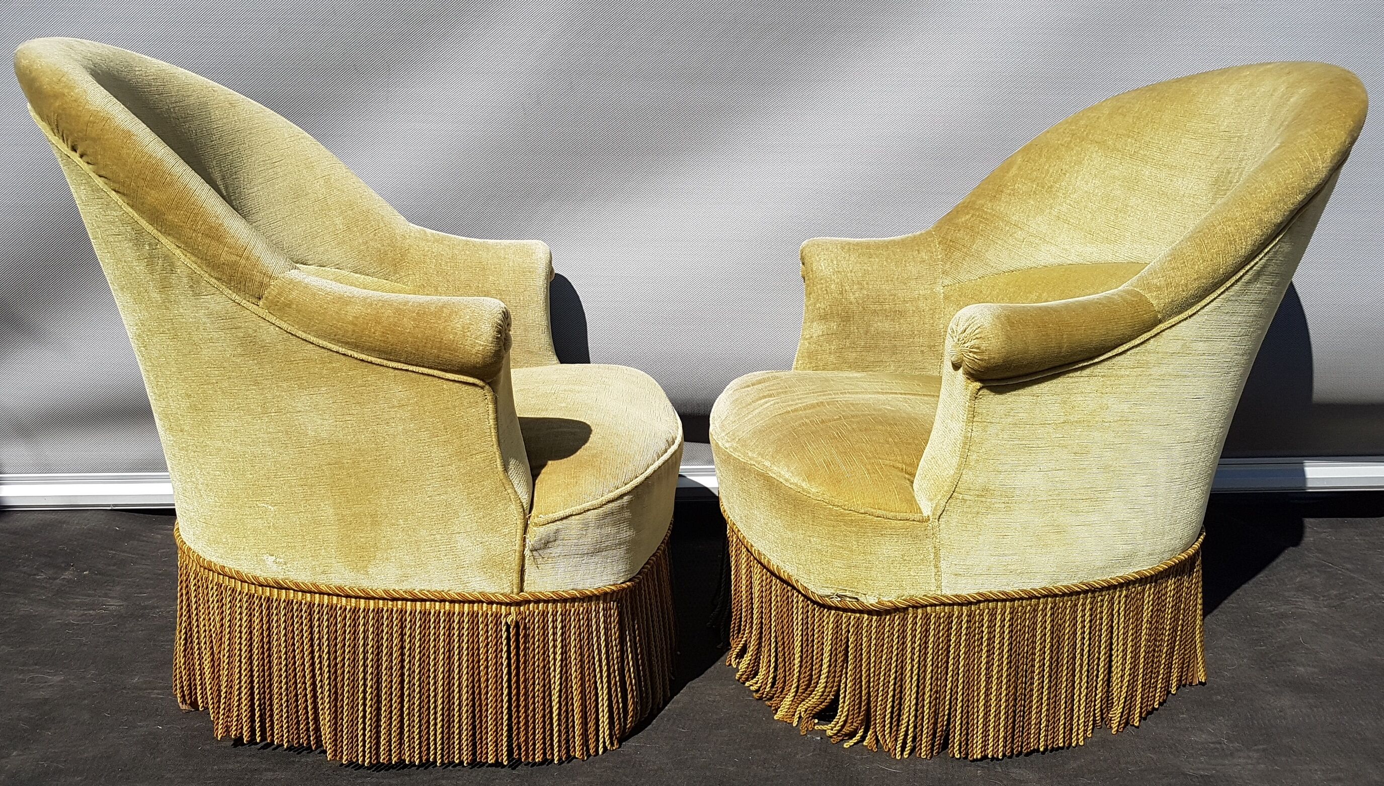 Pair of green toad armchairs