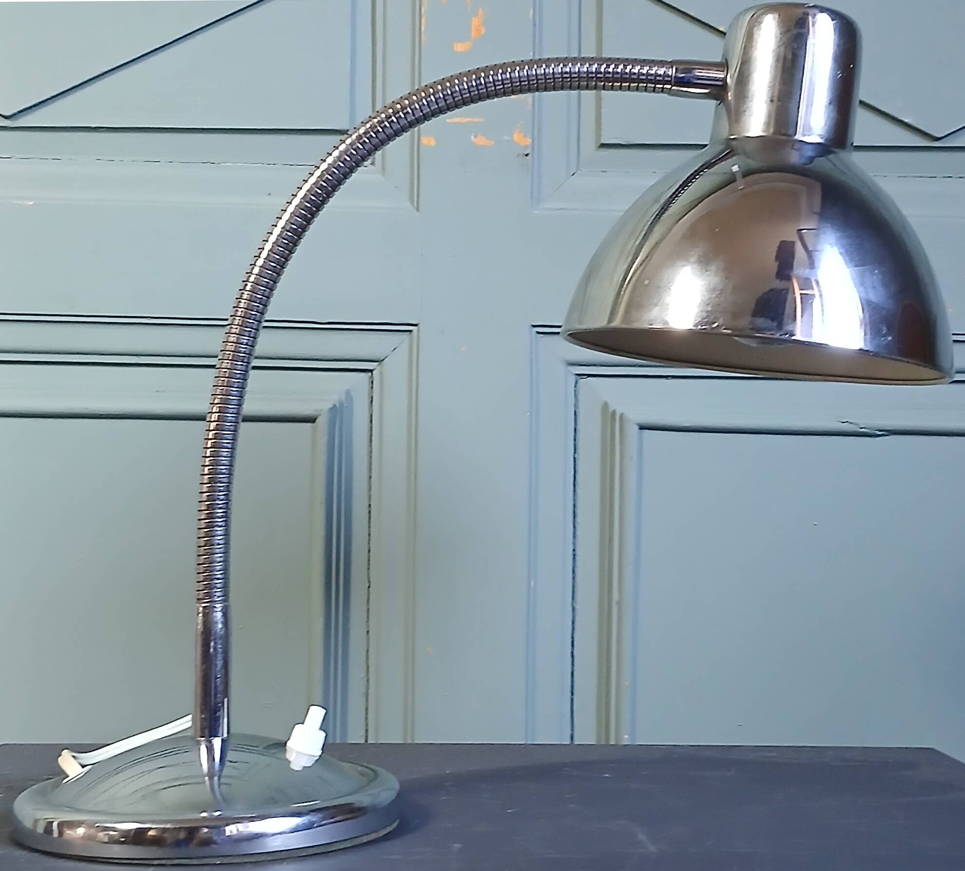 Articulated desk lamp in chrome metal, circa 1960.
