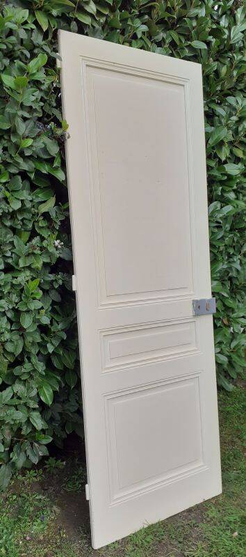 Communication door h221x79cm old paneled, molded, interior