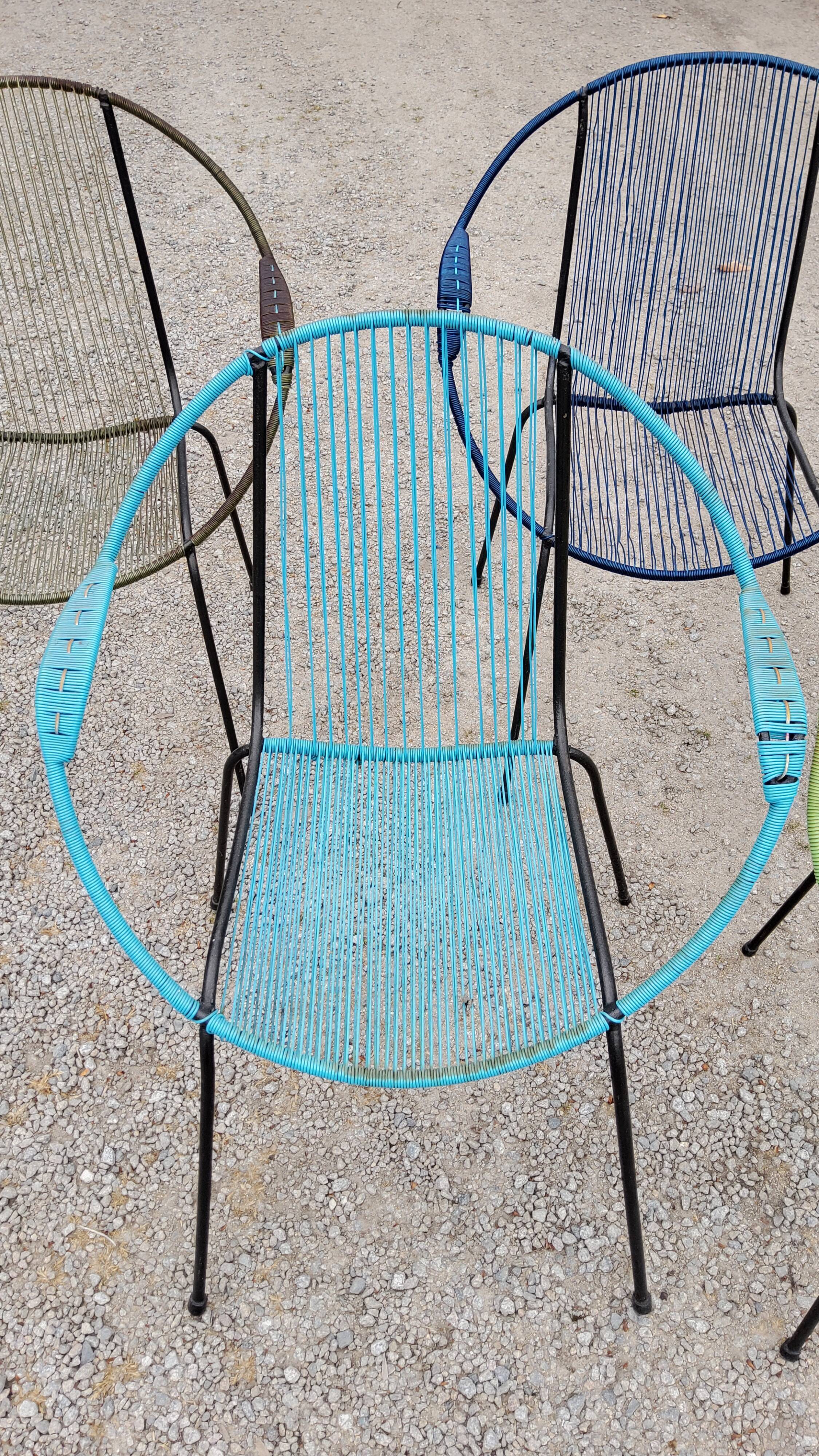 Set of 5 iron and scoubidou chairs from the 50/60s