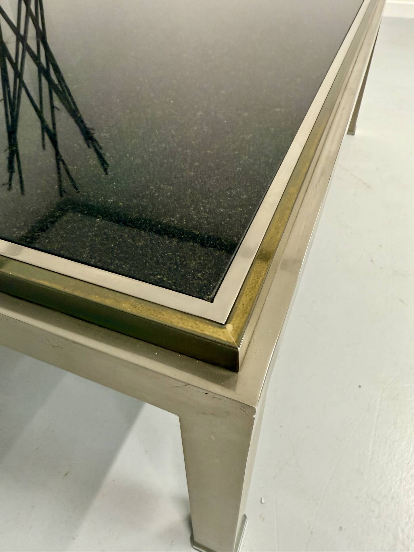 Large Flaminia coffee table designed by Willy Rizzo from the 1970s, metal and stone.