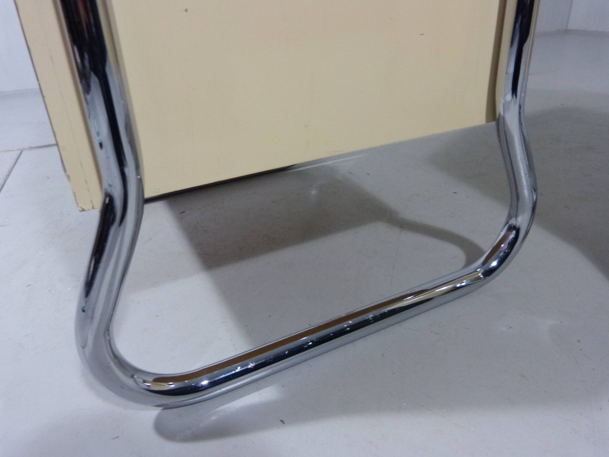 Set of 2 tubular bedside tables from the 50s