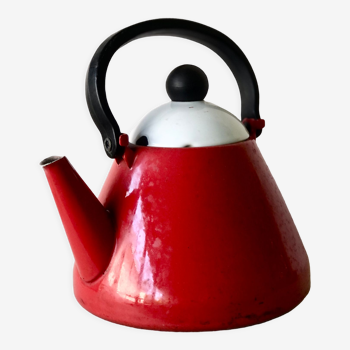 Enamelled kettle