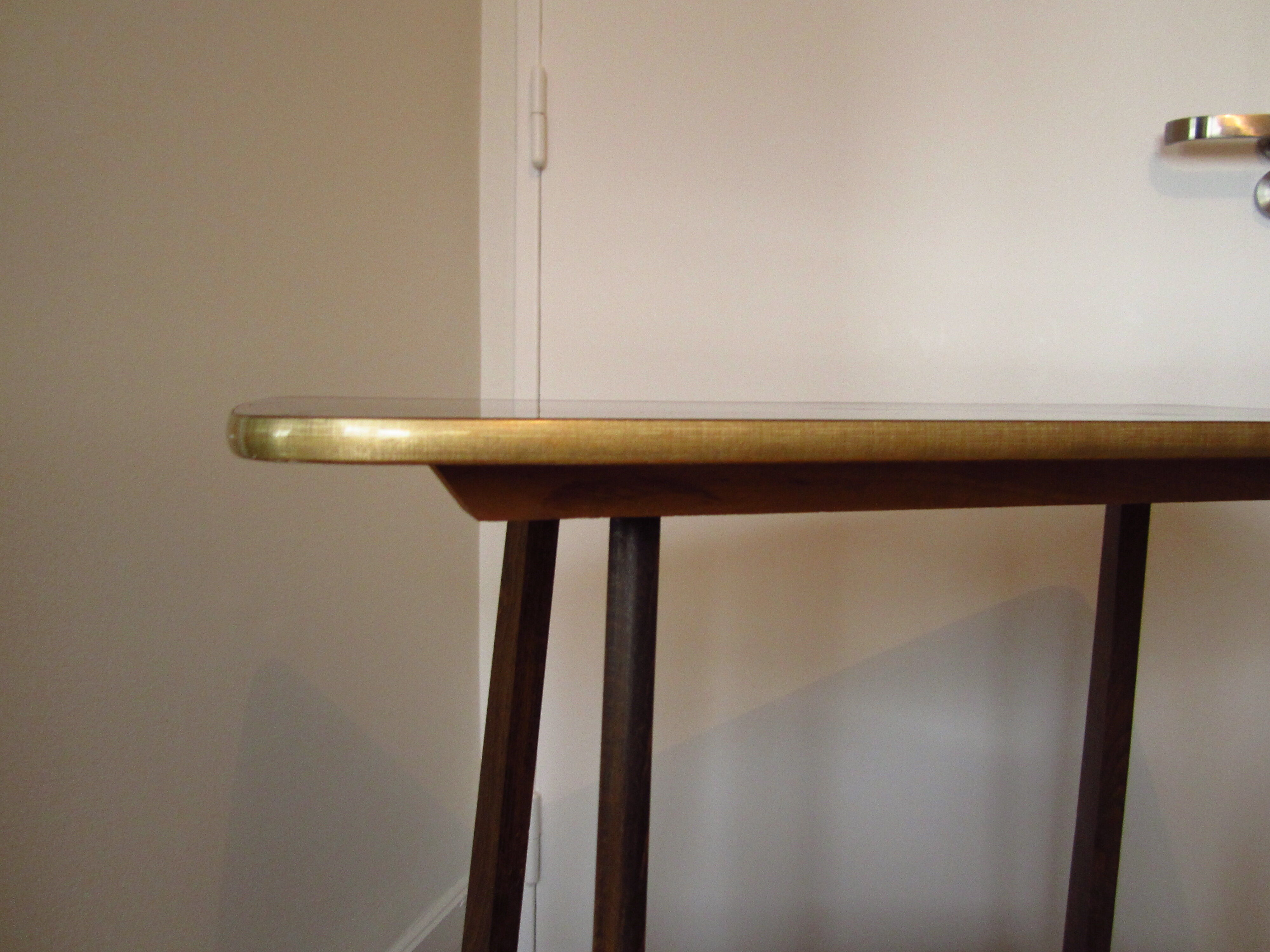 Table desserte TV sur roulettes (70's)