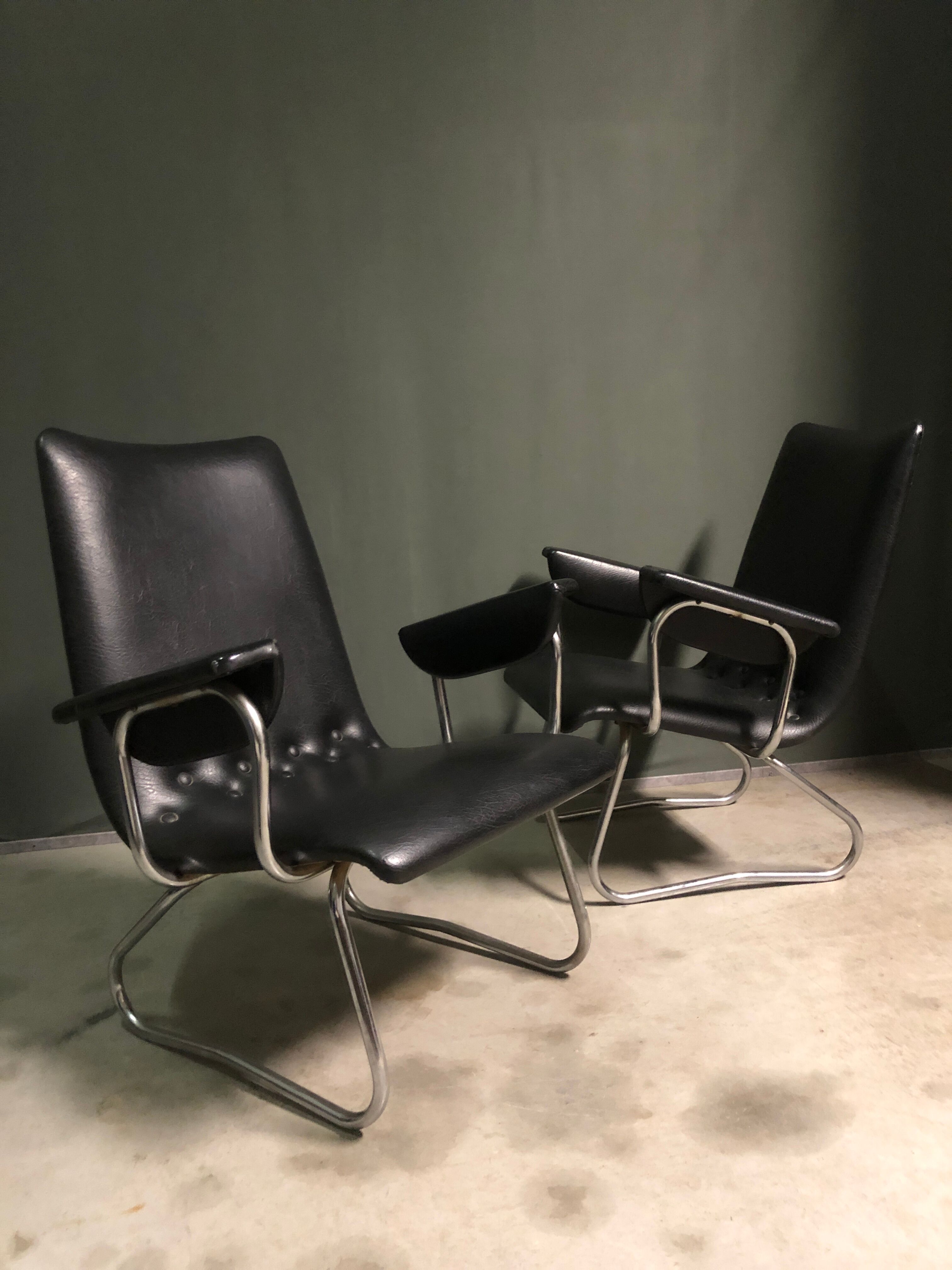 Pair of dutch lounge chairs 1960