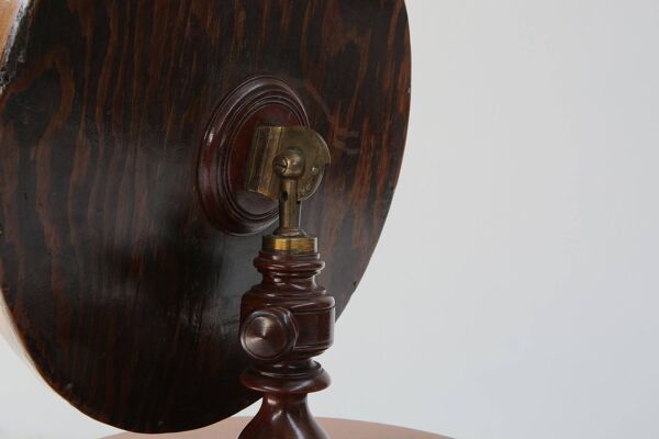 Miroir de maquillage romantique avec rangement latéral, France années 1850