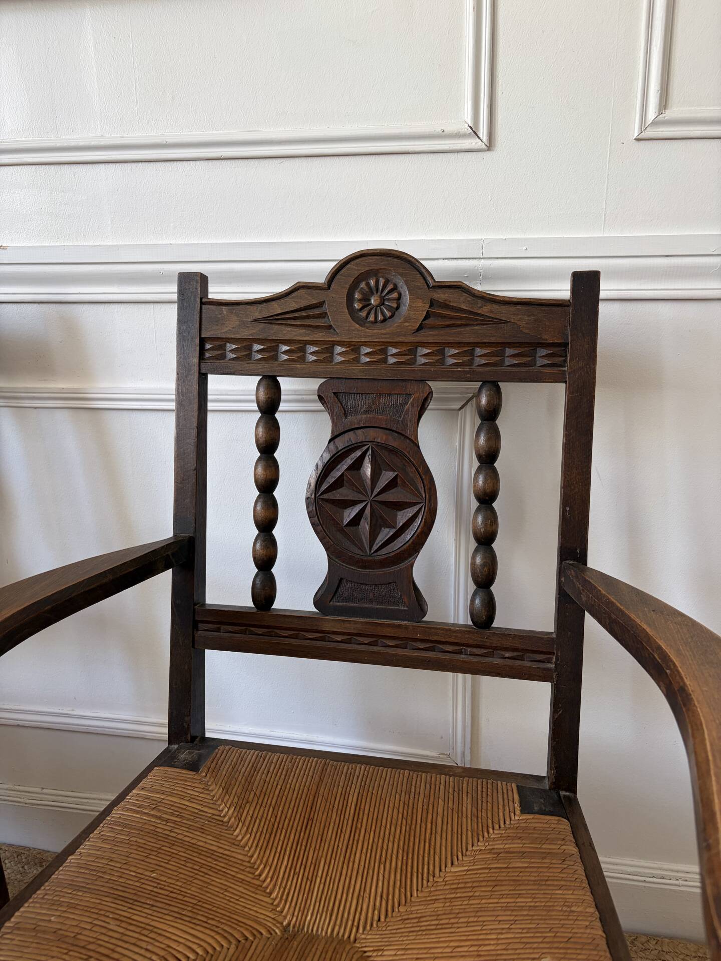 Paire de fauteuils rustiques esprit Charles Dudouyt