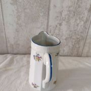 Pot à lait en faïence motifs petites fleurs